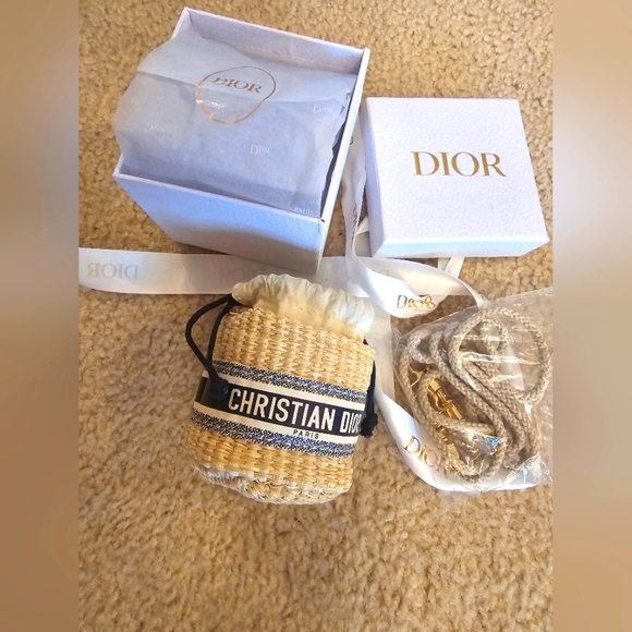 Dior make up bag - Picture 3 of 6